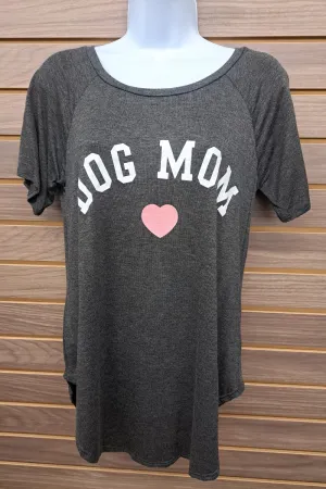 Dog Mom w/ Heart Tee